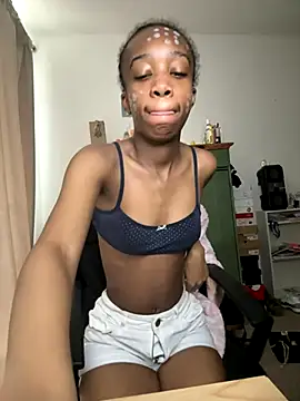 Snapshot of Prxincess_AAGodesss chatting on 10-04-25, 01:01 Prxincess AAGodesss online show from 10-04-25, 01:01