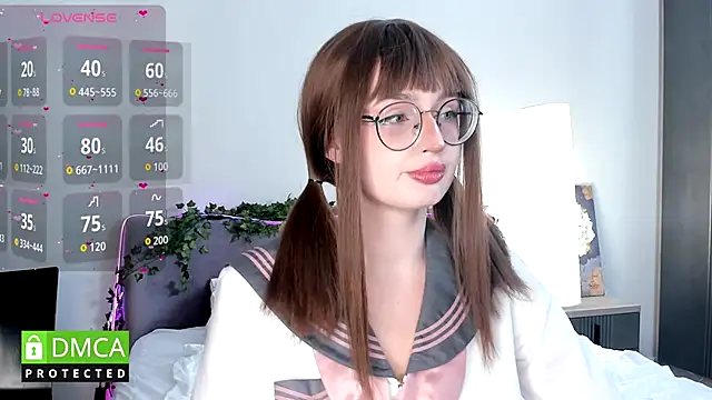 Snapshot of KyotoGlow chatting on 10-02-25, 08:29 KyotoGlow online show from 10-02-25, 08:29