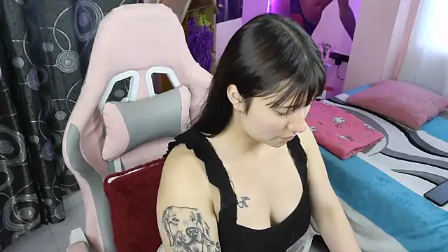Snapshot of Zulema_R1 chatting on 04-23-26, 09:38 Zulema R1 online show from 04-23-26, 09:38