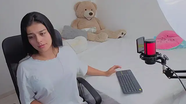 valerihouse online show from 03-04-26, 12:07