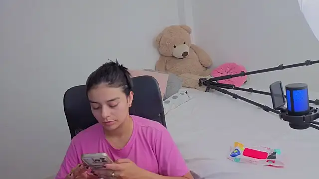 valerihouse online show from 04-10-26, 01:34