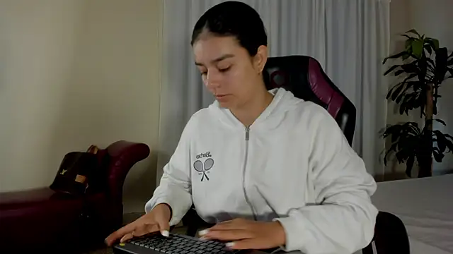 valerihouse online show from 11-29-25, 05:46