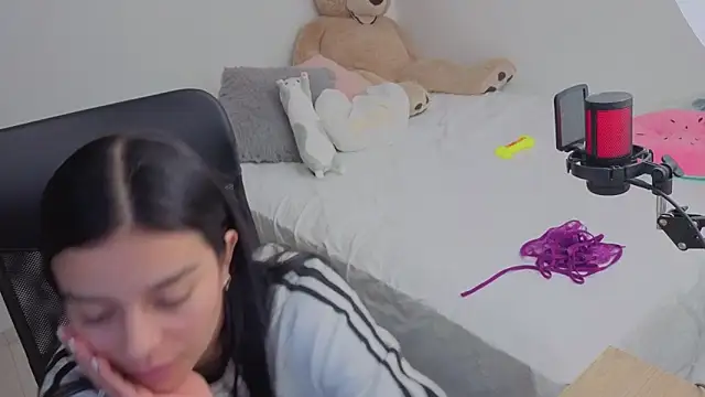 valerihouse online show from 03-05-26, 02:08