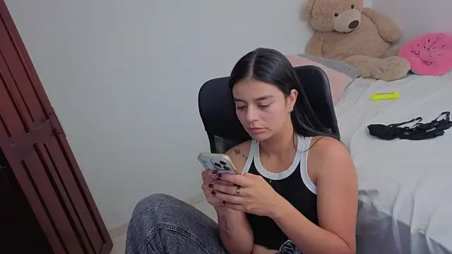 valerihouse online show from 04-11-26, 01:35