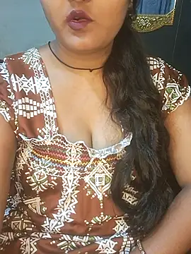 Minu love online show from 04-30-26, 10:36