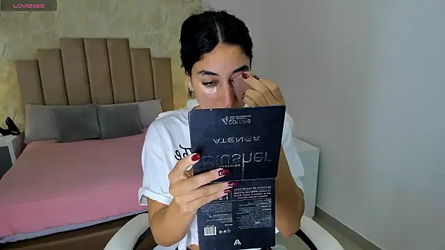 Scarlett 12 online show from 02-26-26, 11:32