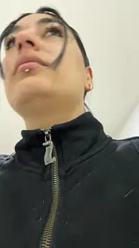 Scarlett 12 online show from 10-08-25, 12:07