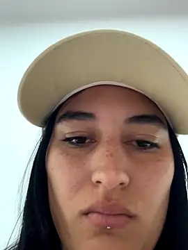 Scarlett 12 online show from 09-17-25, 11:56