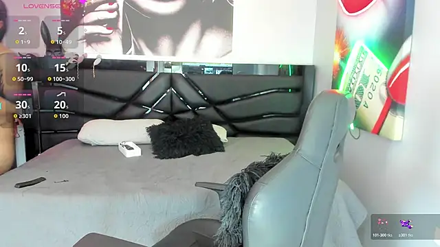 Snapshot of Sara_Bdsm_ chatting on 02-14-26, 03:29 Sara Bdsm online show from 02-14-26, 03:29