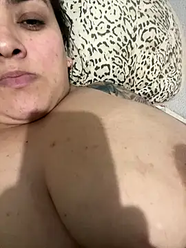 bruna438 online show from 09-09-25, 04:44