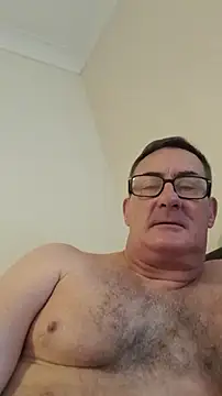 Snapshot of goldenman59 chatting on 10-13-25, 10:50 goldenman59 online show from 10-13-25, 10:50