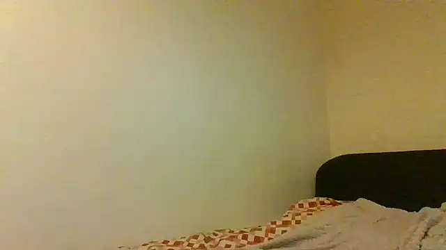 Snapshot of goldenman59 chatting on 10-10-25, 04:08 goldenman59 online show from 10-10-25, 04:08