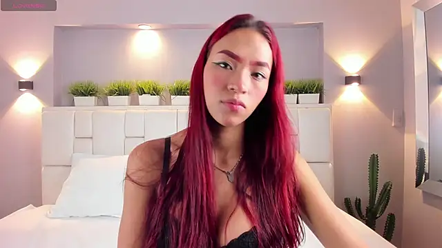 LunnaBlake online show from 01-17-26, 04:05