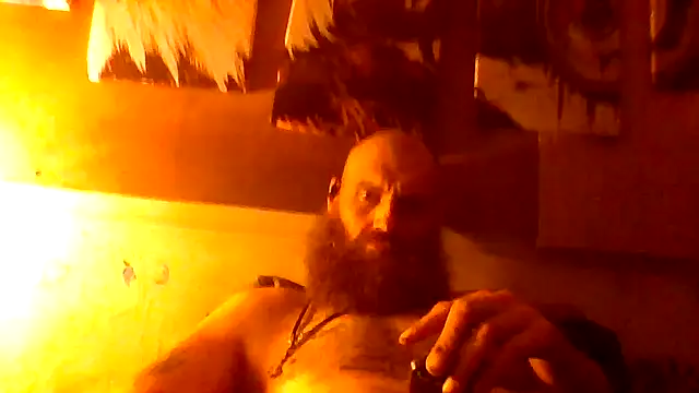 Snapshot of Cowboy815 chatting on 07-10-26, 05:40 Cowboy815 online show from 07-10-26, 05:40