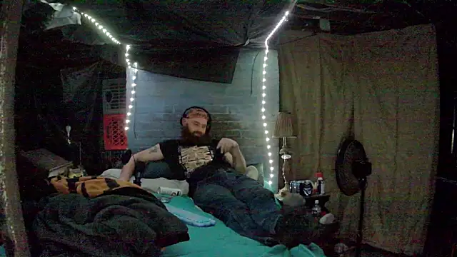 Snapshot of Cowboy815 chatting on 11-22-25, 03:05 Cowboy815 online show from 11-22-25, 03:05