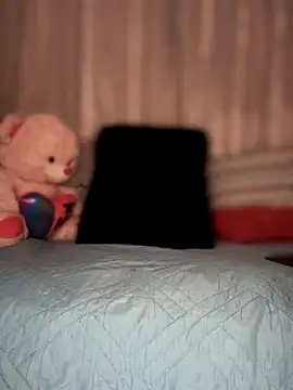 AmyRoss 1 online show from 10-15-25, 06:05