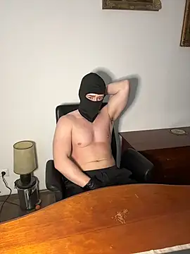 Snapshot of PhantomGent chatting on 01-15-26, 12:08 PhantomGent online show from 01-15-26, 12:08