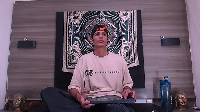 Franvill Trato online show from 01-15-26, 06:00