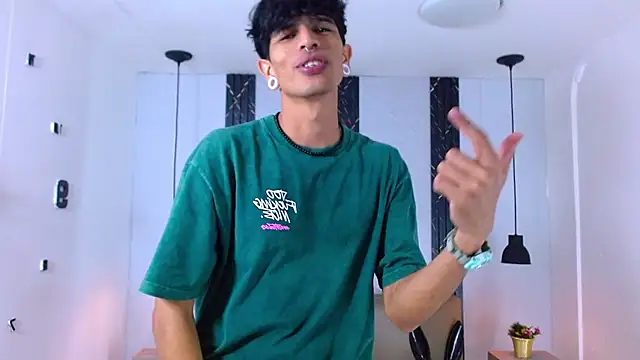 Franvill Trato online show from 11-01-25, 06:46