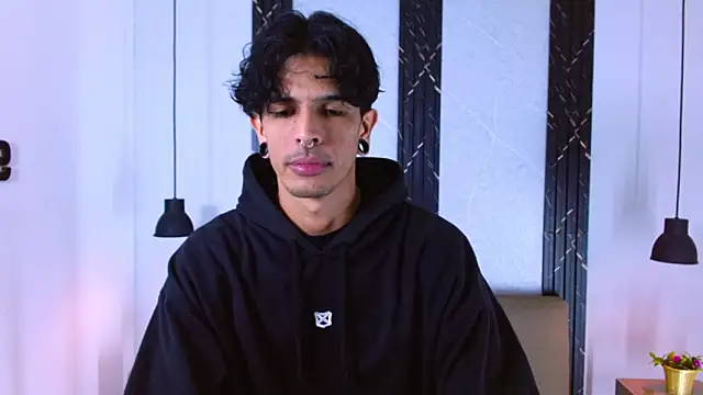 Snapshot of Franvill_Trato chatting on 09-26-25, 07:21 Franvill Trato online show from 09-26-25, 07:21