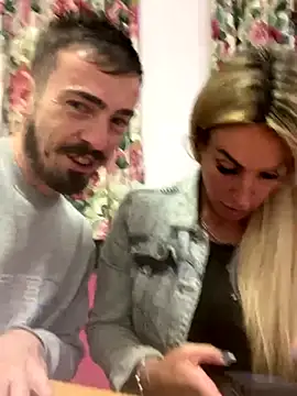 Snapshot of jaycoy22 chatting on 09-27-25, 08:04 jaycoy22 online show from 09-27-25, 08:04