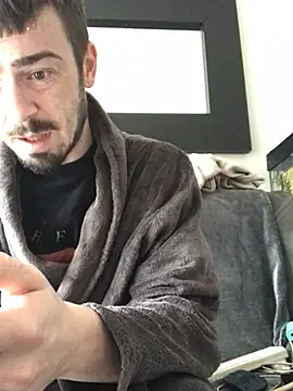 Snapshot of jaycoy22 chatting on 01-11-26, 12:01 jaycoy22 online show from 01-11-26, 12:01