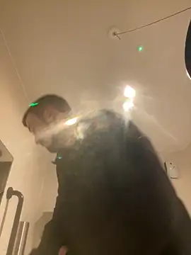 Snapshot of jaycoy22 chatting on 11-29-25, 09:37 jaycoy22 online show from 11-29-25, 09:37