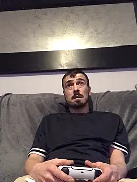 Snapshot of jaycoy22 chatting on 02-24-26, 09:26 jaycoy22 online show from 02-24-26, 09:26