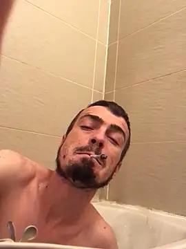 Snapshot of jaycoy22 chatting on 12-23-25, 10:14 jaycoy22 online show from 12-23-25, 10:14