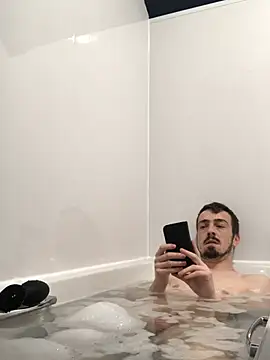 Snapshot of jaycoy22 chatting on 01-18-26, 03:59 jaycoy22 online show from 01-18-26, 03:59