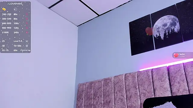 Niicolle Evanss online show from 11-17-25, 07:07