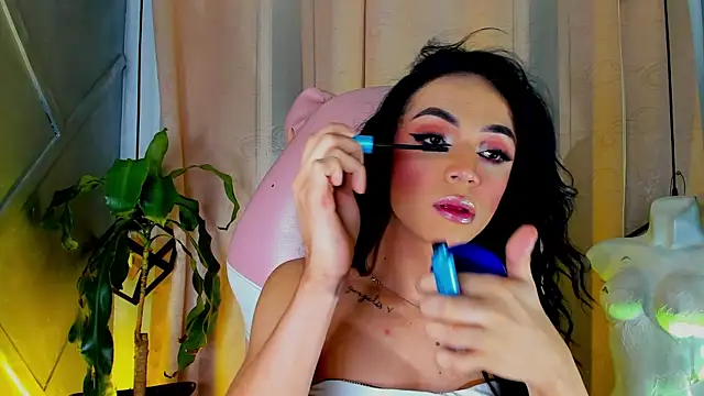 Cristal Gem1 online show from 07-05-26, 04:19