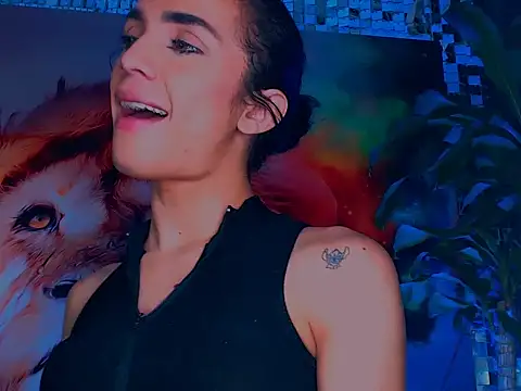 Cristal Gem1 online show from 11-17-25, 11:47