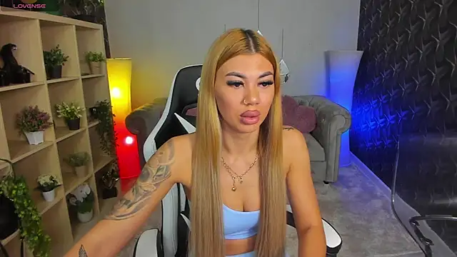 xPuka online show from 10-10-25, 05:14