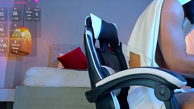 Thaiel Fosteer online show from 11-08-25, 10:30