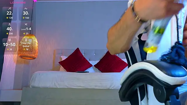 Thaiel Fosteer online show from 09-22-25, 03:40