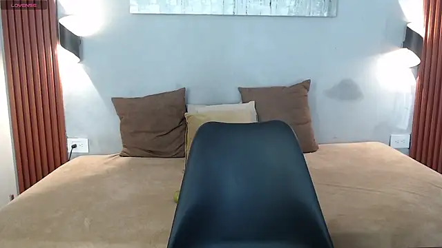 Glory girl online show from 11-04-25, 02:43