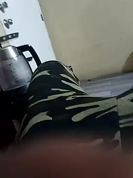 Lavz1995 online show from 01-10-26, 01:50