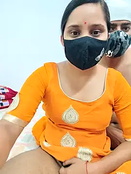 Snapshot of Miss_Riya20 chatting on 05-03-26, 02:05 Miss Riya20 online show from 05-03-26, 02:05