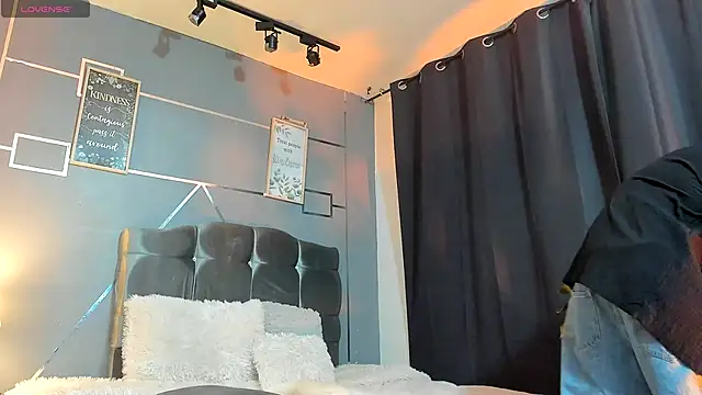 oliver mr  online show from 12-01-25, 08:10