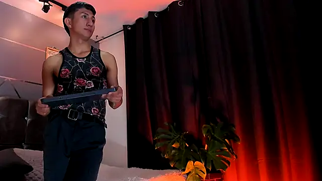 oliver mr  online show from 10-28-25, 09:14