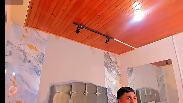 oliver mr  online show from 02-07-26, 09:34