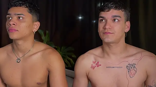 Snapshot of EROS_AND_ALAN chatting on 02-28-26, 04:12 EROS AND ALAN online show from 02-28-26, 04:12