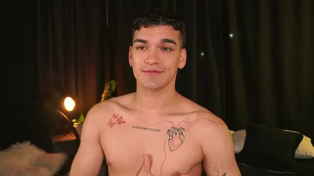 Snapshot of EROS_AND_ALAN chatting on 02-01-26, 03:38 EROS AND ALAN online show from 02-01-26, 03:38