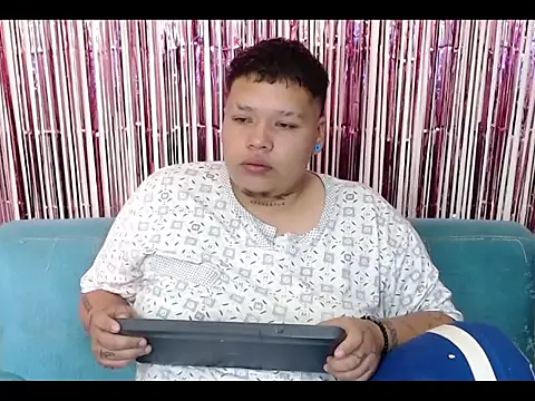 Yulian bigclit7 online show from 12-03-25, 12:48