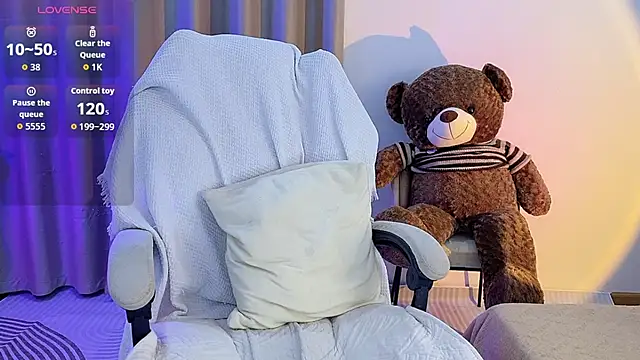 MoLi0066 online show from 10-06-25, 11:27