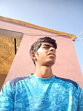 Snapshot of monster_33 chatting on 11-28-25, 05:29 monster 33 online show from 11-28-25, 05:29