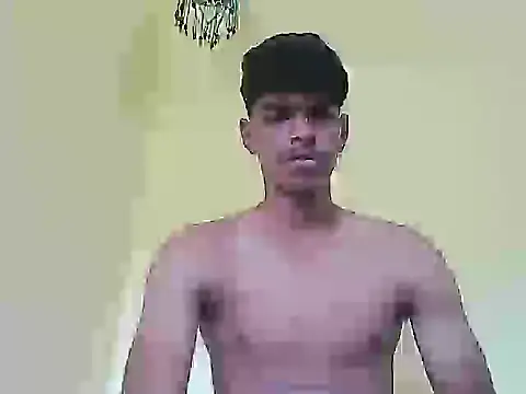 Snapshot of monster_33 chatting on 10-03-25, 06:04 monster 33 online show from 10-03-25, 06:04