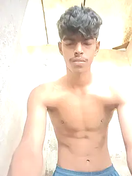 Snapshot of monster_33 chatting on 10-18-25, 01:51 monster 33 online show from 10-18-25, 01:51
