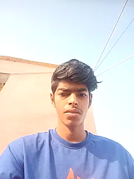 Snapshot of monster_33 chatting on 11-26-25, 03:39 monster 33 online show from 11-26-25, 03:39